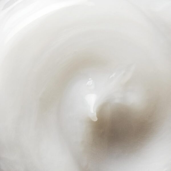 1744587480_51yCb9AF9hL._AC_SL1500_.jpg ELEMIS Bath and Shower Milk – Nourishing Daily Body Wash with Moisturizing Oil – Gentle Cleansing for Dry, Sensitive Skin – Foaming Cream with Natural Aromatics – 200ml