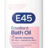E45 Bath Oil 500 ml – E45 Bath Oil Emollient to Moisturise & Hydrate Dry Skin – Gently Cleanses for Soft Skin – Soap Free & Perfume Free Emollient Bath & Shower Oil Body Wash - Dermatologically Tested