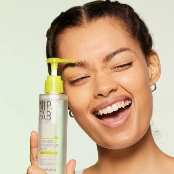 Nip + Fab Teen Skin Fix Pore Blaster Day Face Wash with Wasabi Extract and Vitamin E Cleansing Micellar Gel Facial Cleanser for Oil Control, Refining Minimizing Pores, 145ml