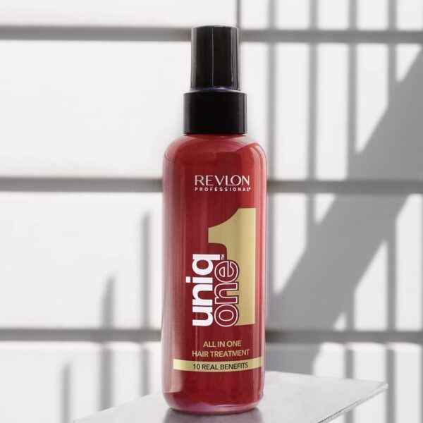 REVLON PROFESSIONAL Uniqone Hair Treatment, Moisturizing Leave-in Hair Treatment, Repair for Damaged Hair, Hair Treatment, Classic Fragrance – 150 ml