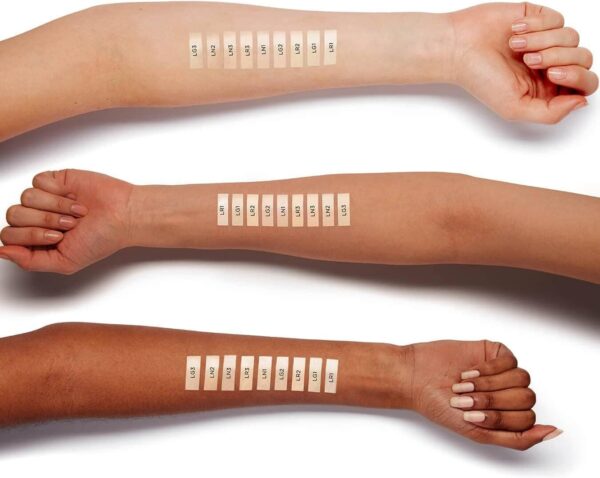 Illamasqua Beyond Foundation - LR1 | Ultra-lightweight Vegan Cruelty-free Dewy Illuminating Glass skin-finish
