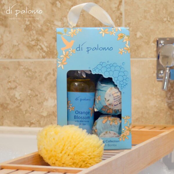 Di Palomo Orange Blossom & Honey Indulgent Luxury Bathing Collection. Bathing Bubbles 300ml & 2 Bath Bombs. Bubble Bath Body Wash & Bath Bomb Bath Set. Bubble Bath & Shower Gel Gifts for Women.