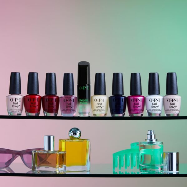 OPI Nail Envy Nail Polish, Strong Nail Strengthener Treatment For Strong Nails, Vegan Nail Repair and Strenght for Damaged Nails, Pink Nail Polish Pink To Envy 15 ml