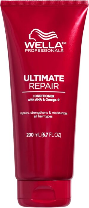 Wella Professionals Ultimate Repair Conditioner for Damaged Hair, with AHAs and Omega 9 to Rebuild and Strengthen Hair, With Metal Purifier Technology to Detox the Hair, 200ml