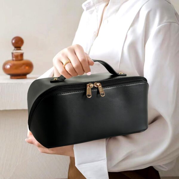 MAMUNU Large Capacity Cosmetic Travel Makeup Storage Bag with Handle Portable Zipper Cosmetic Toiletry Makeup Bag Large with Compartments for Women Girls, Black