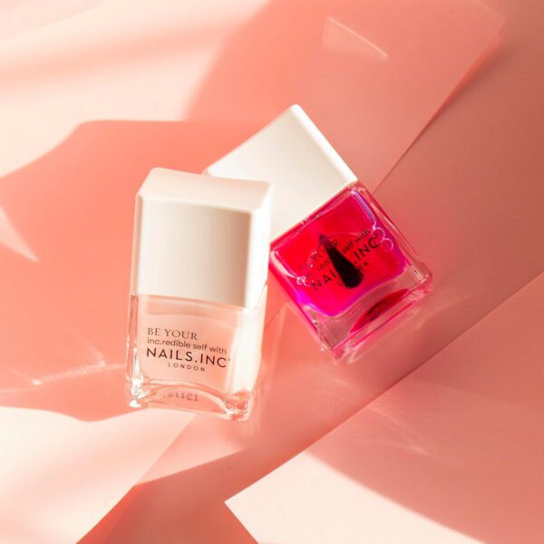 Nails.INC Glow Naturale Nail Polish Duo, Long Lasting Glow-Enhancing Nail Colors for an Easy Manicure Look, Cruelty Free, Vegan, 21 Free Formula, Includes Glowing My Way and Got Me Glowing