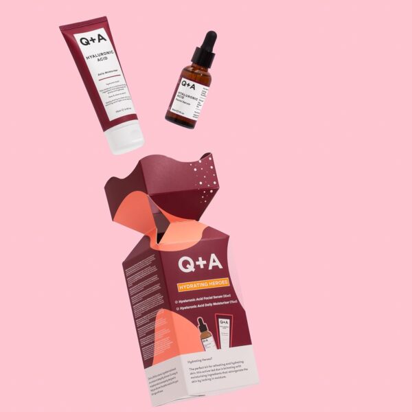 Q+A Hydrating Heroes Skincare Gift Set – A Giftset with Hyaluronic Acid Facial Serum 30ml, Daily Moisturiser 75ml for Dry, Dehydrated Skin, Vegan, Cruelty-Free, for Soft, Supple Complexion