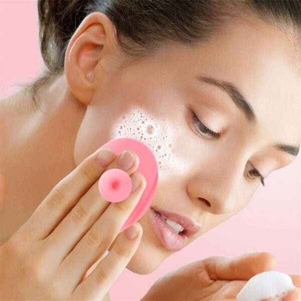 Facial Cleansing Brush Face Exfoliator Pad Silicone Face Scrubber, Mini Manual Silicone Face Scrubber Face Massager Brush Anti-Aging Skin Cleanser and Deep Exfoliator Makeup Tool for Girl Sister Women