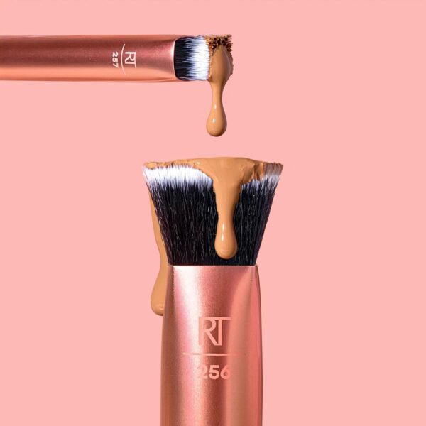 Real Techniques Face Base Makeup Brush Kit, For Concealer, Foundation, & Contour, Works With Liquid, Cream & Powder Products, Staples For Blending & Buffing, 4 Piece Set