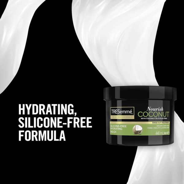 TRESemmé Nourish Coconut Hydrating Mask rinse-out hair treatment with Coconut Oil & Aloe Vera for smooth, shiny, healthy-looking hair 440 ml