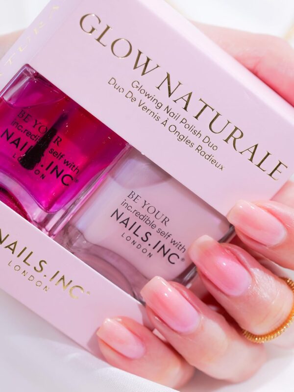 Nails.INC Glow Naturale Nail Polish Duo, Long Lasting Glow-Enhancing Nail Colors for an Easy Manicure Look, Cruelty Free, Vegan, 21 Free Formula, Includes Glowing My Way and Got Me Glowing