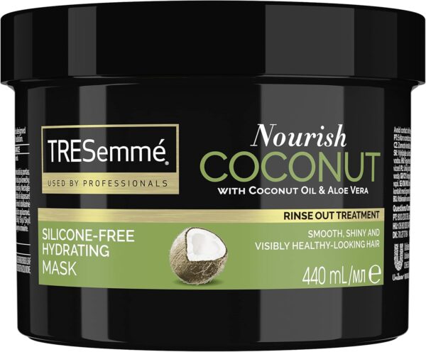TRESemmé Nourish Coconut Hydrating Mask rinse-out hair treatment with Coconut Oil & Aloe Vera for smooth, shiny, healthy-looking hair 440 ml