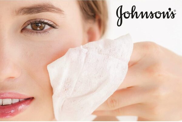 Johnson's Face Care Make Up Be Gone Refreshing Wipes - Pack of 25