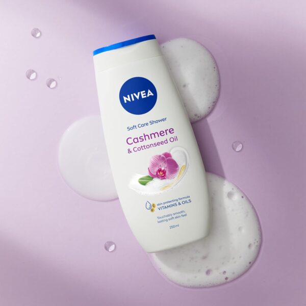 Nivea Cashmere & Cotton Oil Shower Gel (250ml), Body Wash with Vitamin C, E, and Precious Oils, Protects Skin from Drying Out and Leaves it Touchably Smooth