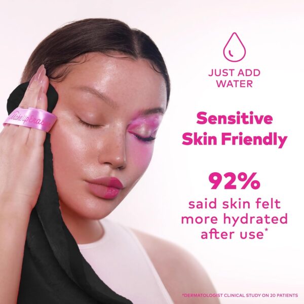 MakeUp Eraser The Original Effortlessly Remove All Makeup Using Only Water, Including Waterproof Mascara, Eyeliner, Foundation, Lipstick, and More - Chic Black
