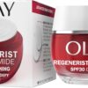 Olay Regenerist Niacinamide Day Cream Face Moisturiser SPF 30, Skincare with Niacinamide 99% Purity, Antioxidant Vitamin E. Anti Aging Skin Care: Renews, Firms and Hydrates. Non-Greasy, 50ml