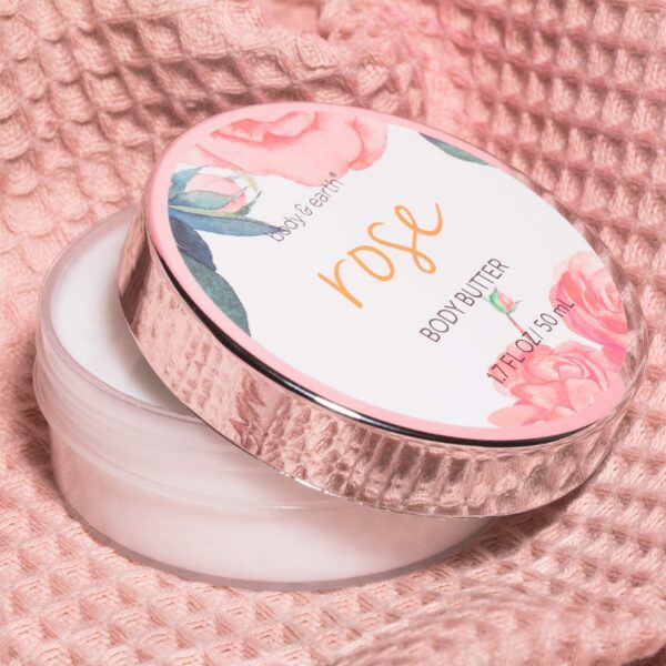 BODY & EARTH Bath Spa Women Gift Set, 5 Pcs Rose Gift Sets Box for Women Pamper Gifts for Women with Soap, Shower Gel, Body Butter, Body Lotion, Gifts for Women, Birthday Gifts, Christmas Gifts