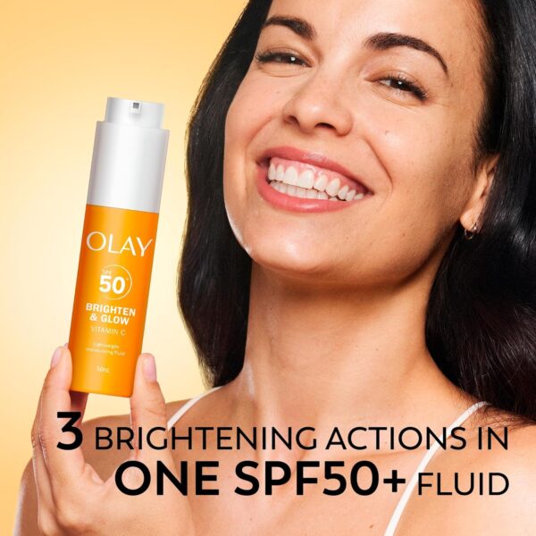 810PzD9qviL._AC_SL1500_.jpg Olay Vitamin C Brighten & Glow 3in1 Moisturising Fluid SPF50+ Hydrating Skincare Moisturiser and Primer with Niacinamide, Provides Hydration, Glow, UV Protection, and Helps Correct Dark Spots, 50ml
