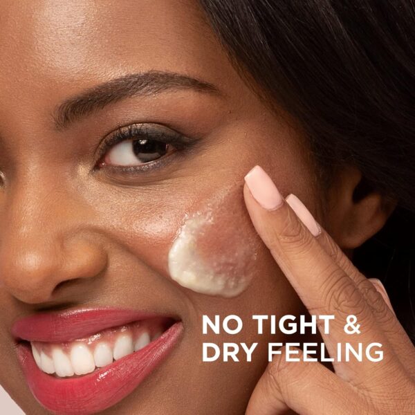IT Cosmetics Bye Bye Makeup 3-in-1 Makeup Melting Balm, Removes Makeup and Impurities while Hydrating the Skin, 100ml