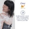 Dove Soothing Caring Bath Bath Soak with ¼ moisturising cream, almond cream & hibiscus for an indulgent bubble bath 450 ml