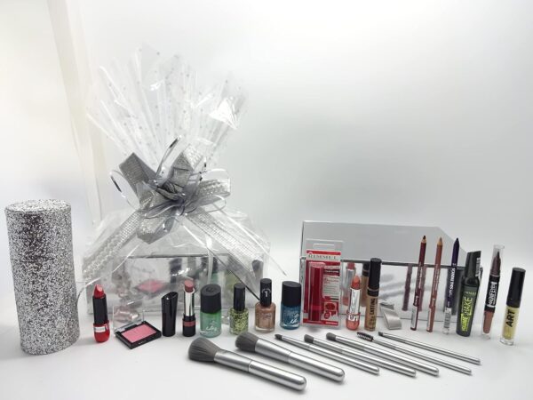 Rimmel London Beauty Gift Box Hamper, Beauty Bundle Collection Gift Free Kabuki Brush Set With Stand