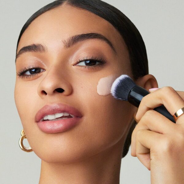 e.l.f. Liquid Poreless Putty Primer, Hydrating Liquid Face Primer For A Smooth Complexion, Grips Makeup For Longwear, Vegan & Cruelty-free