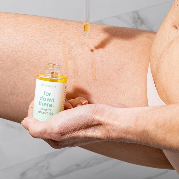 WildMint Healing Intimate Oil for Down There | Ingrown Hairs, Razor Bumps After Shaving Bikini Line | Fragrance-Free Natural Itch Relief for Dry Skin | UK Made Vegan & Cruelty-Free Skincare | 30ml