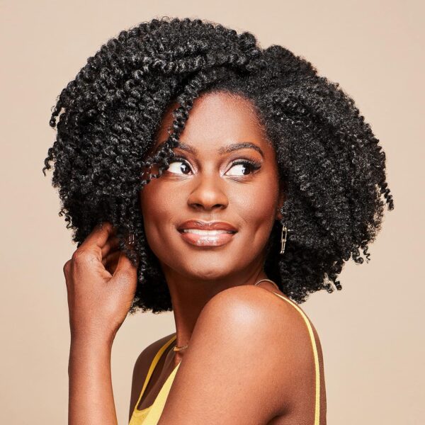 African Pride Moisture Miracle Coconut Oil & Baobab Oil Leave-In Hair Cream - Provides Intense Moisture & Helps Repair Natural Coils & Curls, Hydrates & Strengthens, 18 oz
