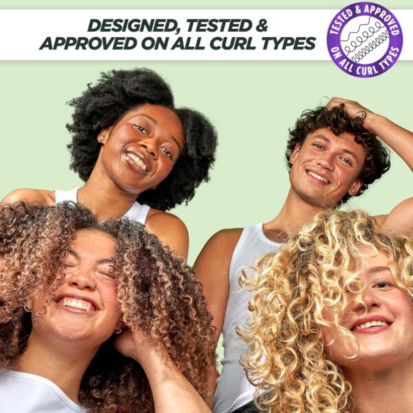 Garnier Method For Curls Deep Conditioning Mask, up to 7 days of moisture & curl definition. Designed, tested & approved on all curl types, including type 4 curls & coils. Silicone free, 370ml