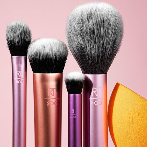 Real Techniques Everyday Essentials + Makeup Sponge Kit, Makeup Brushes and Makeup Blender Sponge, For Foundation, Blush, Bronzer, Eyeshadow, and Powder, Synthetic Bristles, Cruelty Free, 5 Piece Set
